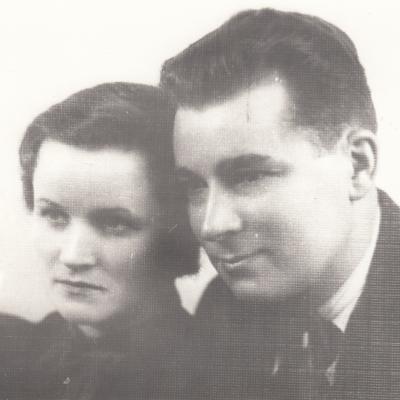 Tėvai: Olga Mažeikytė ir Povilas Zavadskis
