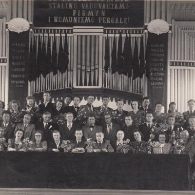 Valstybinės konservatorijos I-oji laida. 1950 m.
