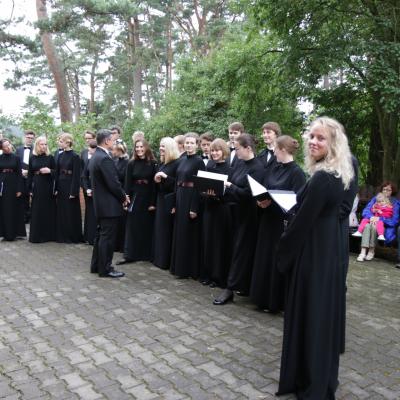 Kamerinis choras „Aidija“, vadovaujamas Romualdo Gražinio, turėjo proga pasipuikuoti vienu iš savo arkliukų – lietuvių kompozitorių aranžuotomis sutartinėmis.