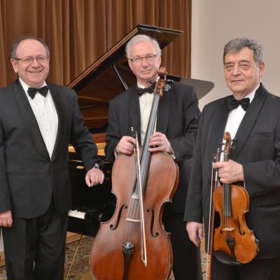 Trio: L. Melnikas, B. Traubas