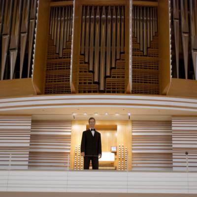 Vilimas Norkūnas - Koncertinio turo po Europą su Gustavo Mahlerio jaunimo orkestru metu, 2009 vasara, KKL Lucerna, Šveicarija.