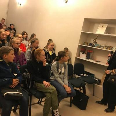 Medijų opera TRAVIATA su Jurbarko Antano Sodeikos meno mokyklos moksleiviais ir A. Sodeikos dukra Angele Sodeikaite-Mažeikiene