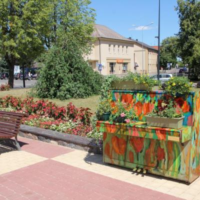 Egidijus Godliauskas „Gėlių pieva“
Joniškio žemės ūkio mokyklos dekoratyvinio apželdinimo verslo darbuotojų specialybės mokiniai

