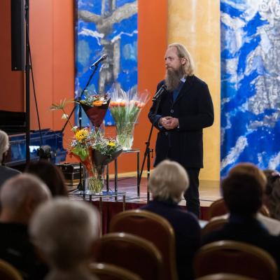 Lietuvos meno kūrėjų asociacijos prezidento Jono Staselio sveikinimas: LMS – 85, MUZIKOS BARAMS - 90