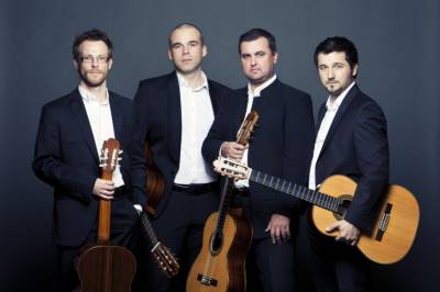 Koncertas visai šeimai „Šokant su gitara“