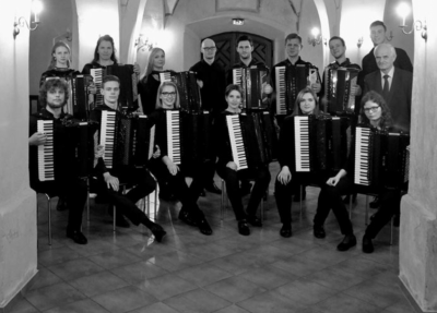 Akordeonų orkestras kviečia į koncertus