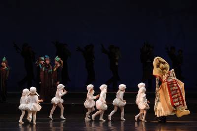 Mažieji klaipėdiečiai pamils operą vaidindami, šokdami ir dainuodami