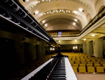 Dalį pavasario koncertų Filharmonija kelia į kitą sezoną