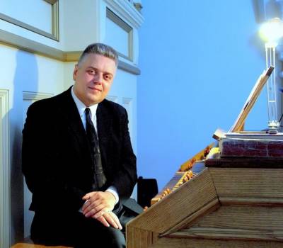 Pianistas Aleksandras Isakovas viešės Vilniuje