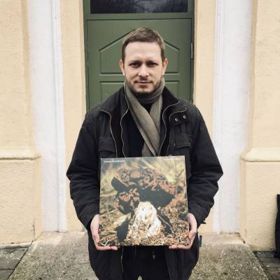 Iliuzinis jauno kulinaro pasaulis – naujoje Arturo Bumšteino vinilinėje plokštelėje
