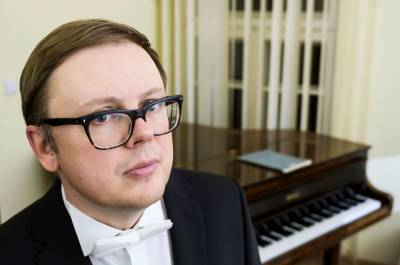 Daumantas Kirilauskas ir Mindaugas Bačkus nardins į Brahmso ir Kutavičiaus muzikos vandenis