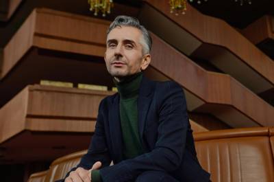 Parfumerinis etiketas teatre: kaip kvepintis, kad nesugadintume šventės kitiems?