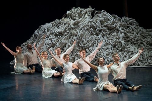 „Padėkos kauke“ padabinta Muzikinio teatro „Eglė žalčių karalienė“