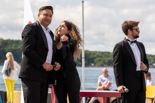 Premjera „Vivat Kava!“ – su kadaise moterims drausta kava
