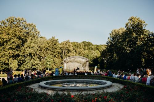 Bernardinų sode – muzikiniai pasimatymai prie fontano