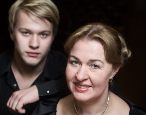 Kai prie fortepijono susitinka dinastija