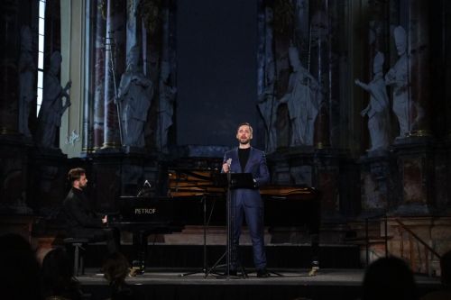 Muzikinis projektas „Dedikacija romantizmui“ šalyje skleis pozityvą