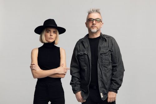 A.Mamontovas ir J.Vaitkutė kurs „Kultūros saloje“: instaliaciją ir muziką jungia Neringos gamta