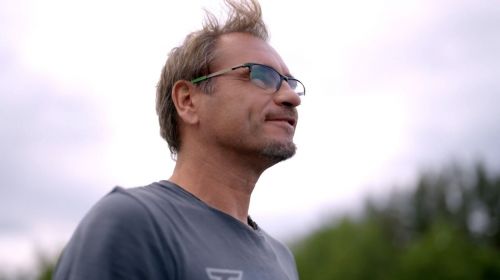 Filmas apie Marijoną Mikutavičių „Vienas iš 3 milijonų“: nutrūktgalviškas ir atviras iki skausmo
