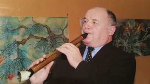 Jaunatviškos energijos šaltinis – senovinis muzikos intrumentas
