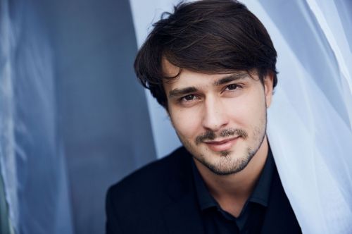 Tarptautiniai vardai: pianistas Aleksandras Kashpurinas Lietuvoje