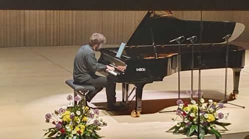 Luko Geniušo rečitalis pradėjo 16-ąjį LVSO vasaros festivalį