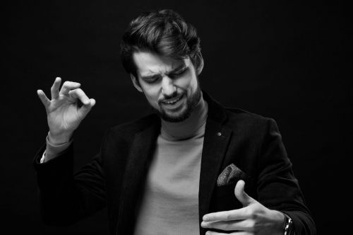 Prie LNSO dirigento pulto stos išskirtinio talento ukrainiečių maestro Yaroslavas Shemetas