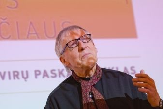 „Trūkinėjantis ryšis su gamta žmogui pavojingesnis nei ES problemos“